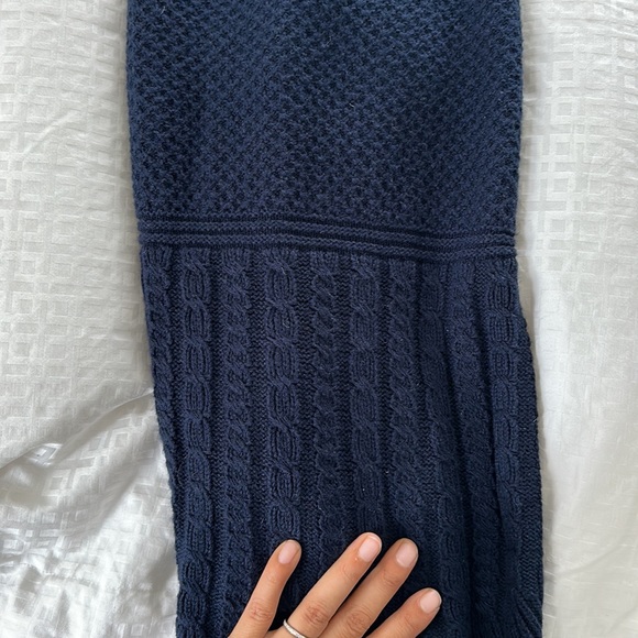 Athleta Borealis Wool Blend knit Sweater pullover in Navy Blue size Medium - Picture 9 of 11